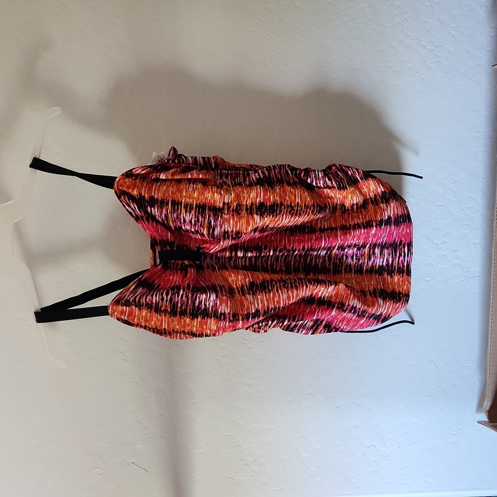 Bright tankini top